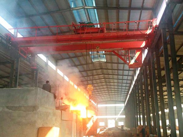 起重機(jī)的接觸線(xiàn)作用介紹